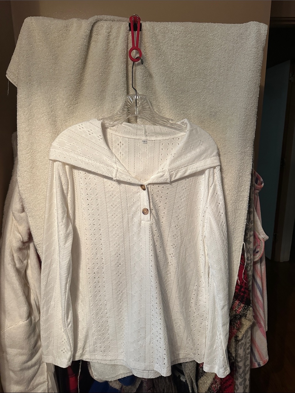 Women’s White Eyelet Button-Front Tunic with Wide Foldover Collar